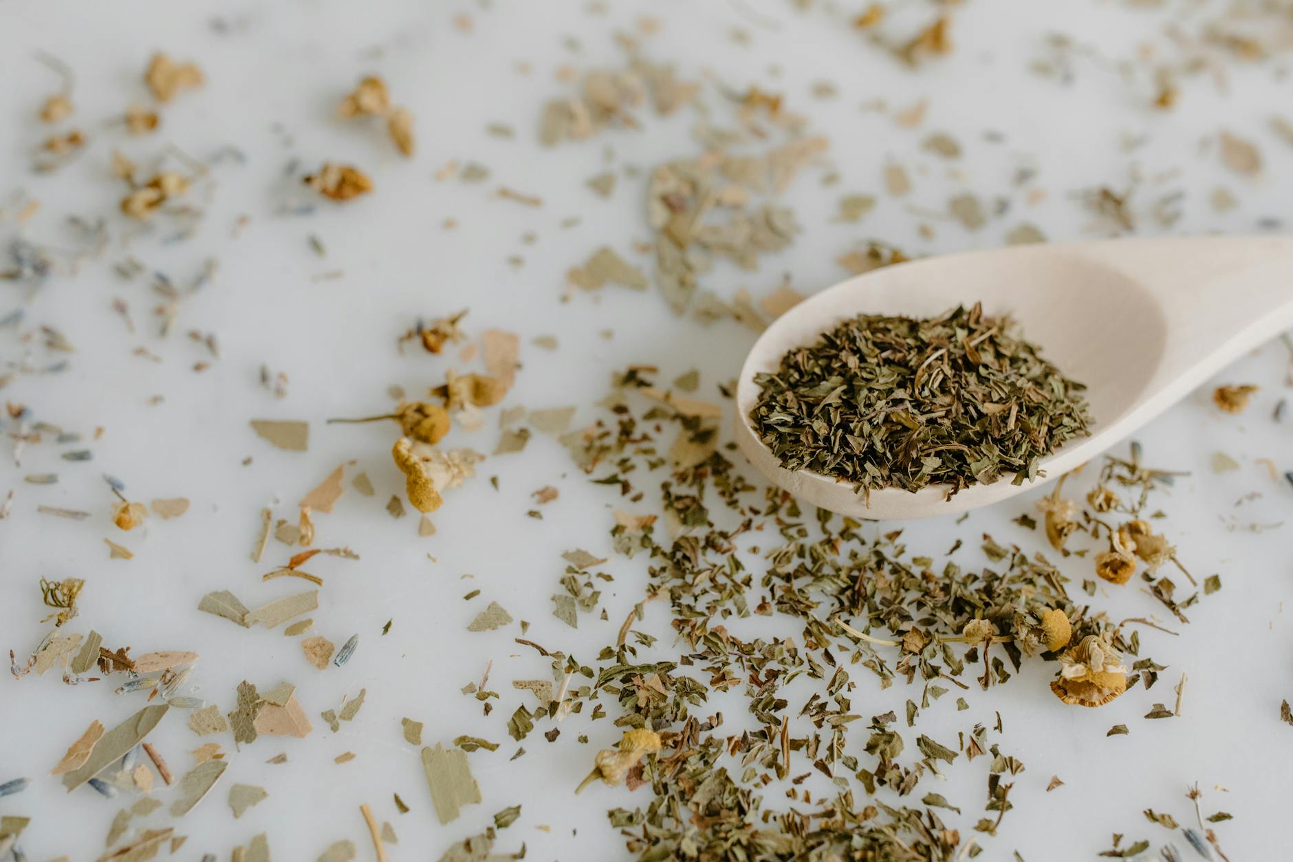 10 Science-Backed Chamomile Tea Benefits for Your Health