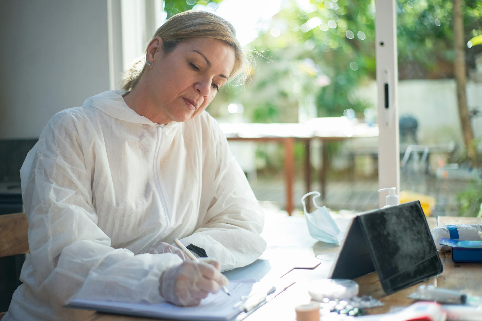 10 Common Ear Infection Signs You Should Never Ignore