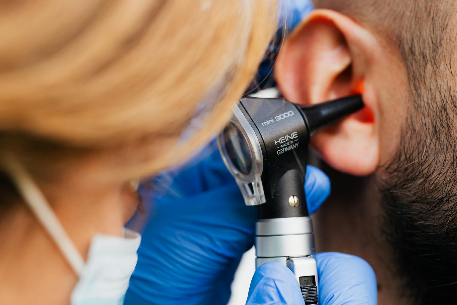 10 Simple Ways to Get Water in Ear Out Safely